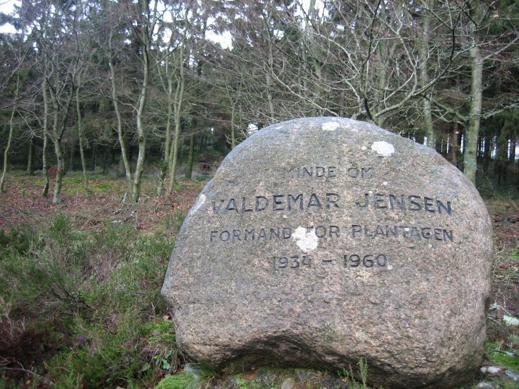 Valdemar Jensen's mindesten